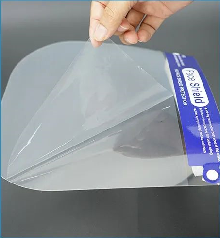 雙面防霧膜需要覆蓋PE保護(hù)膜進(jìn)行保護(hù)